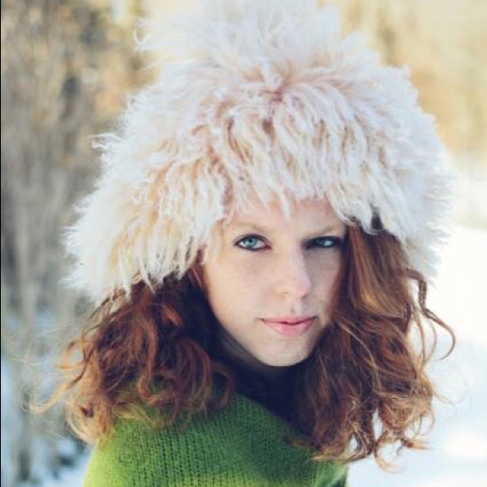 Meet your Posher, Alyssa